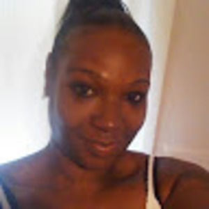 Meet your Posher, Monique